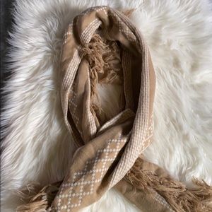 Tan and white fringe scarf